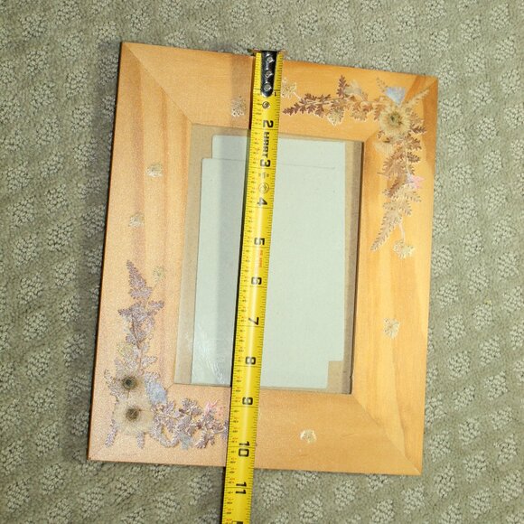 Vintage Wood Picture Frame Dry Flowers Decoupage 10.5” Tall 4.5" x 6.5" Picture - Picture 4 of 5